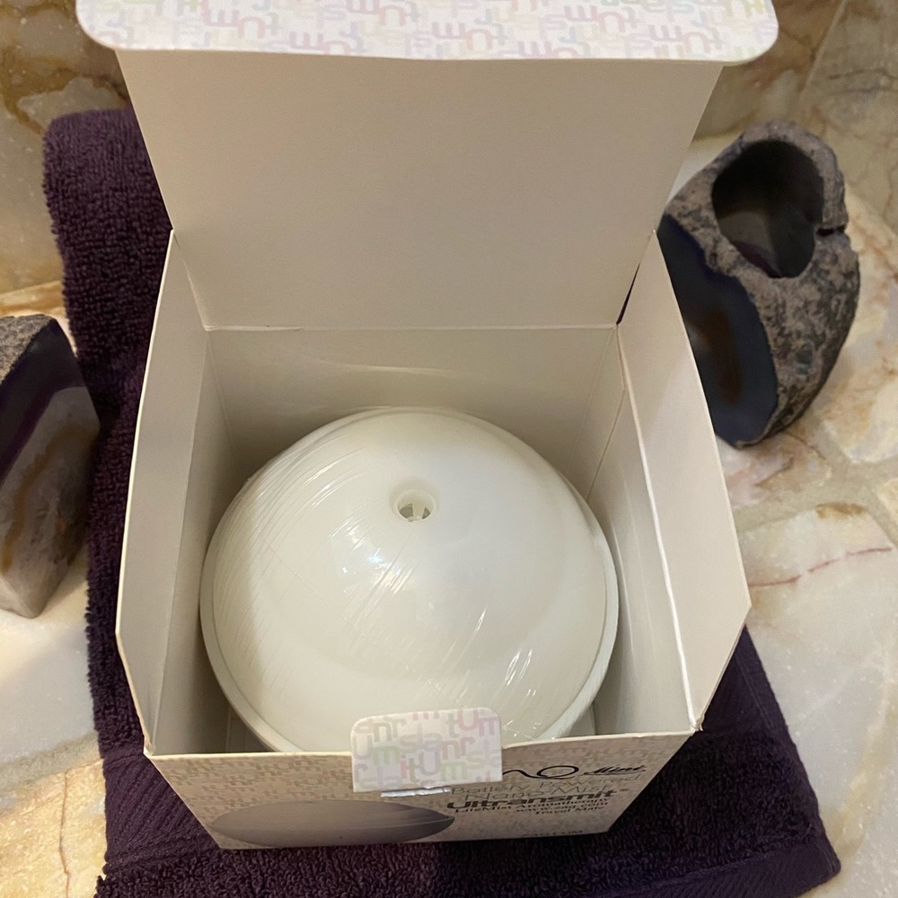 NIB Aromatherapy Mini Travel Diffuser - Picture 4 of 10